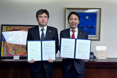 写真:協定を結んでいる様子