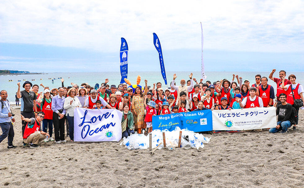 写真:ビーチクリーン