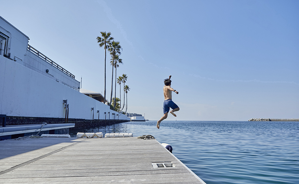 海へダイブ
