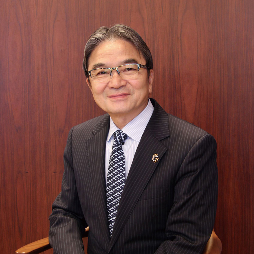 宮田 亮平氏