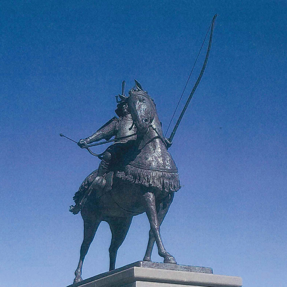 「徳川家康騎馬像」(模型)