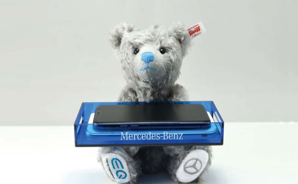 写真:バッテリーチャージング テディベア