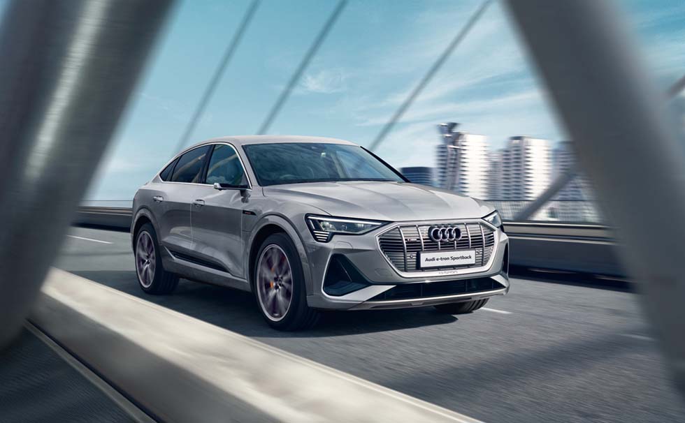 写真:Audi e-tron Sportback 55