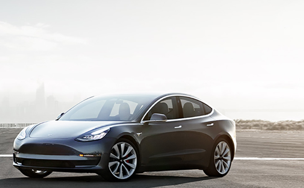 写真:TESLA Model 3 スタンダードレンジプラス