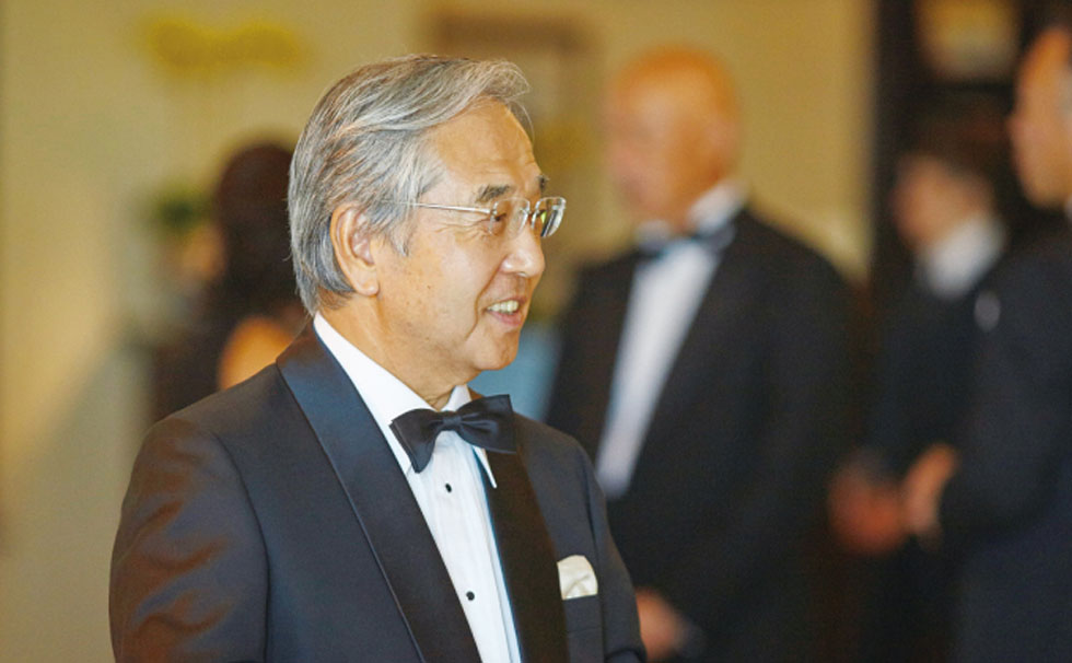 写真:株式会社リビエラホールディングス 代表取締役会長兼社長 渡邊 曻