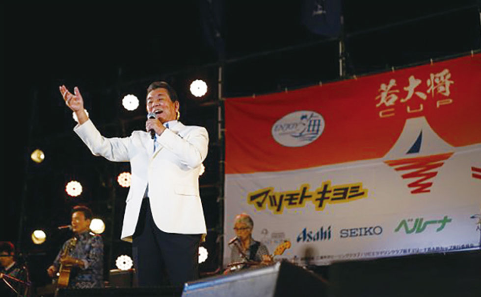 写真:加山雄三氏