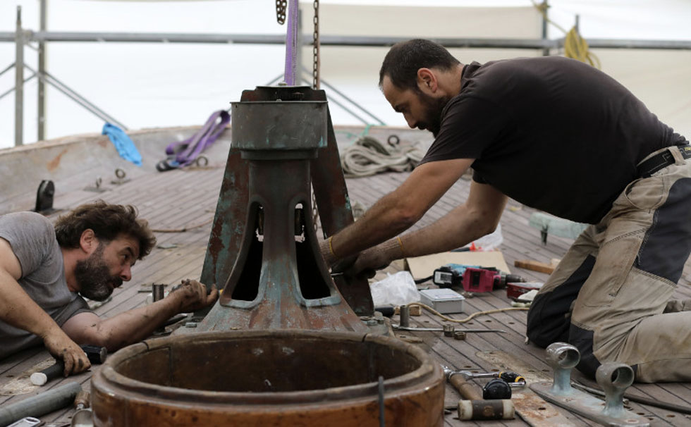 写真:「シナーラ」の修復