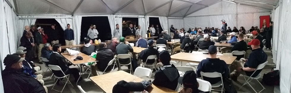 写真:コースメンテナンススタッフ