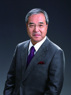 写真:株式会社リビエラホールディングス 代表取締役会長兼社長 渡邊 曻