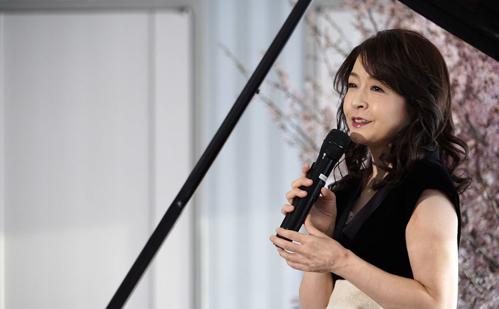 写真:仲道郁代氏