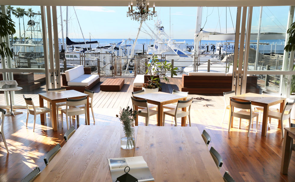 写真:「ロンハーマン カフェ」