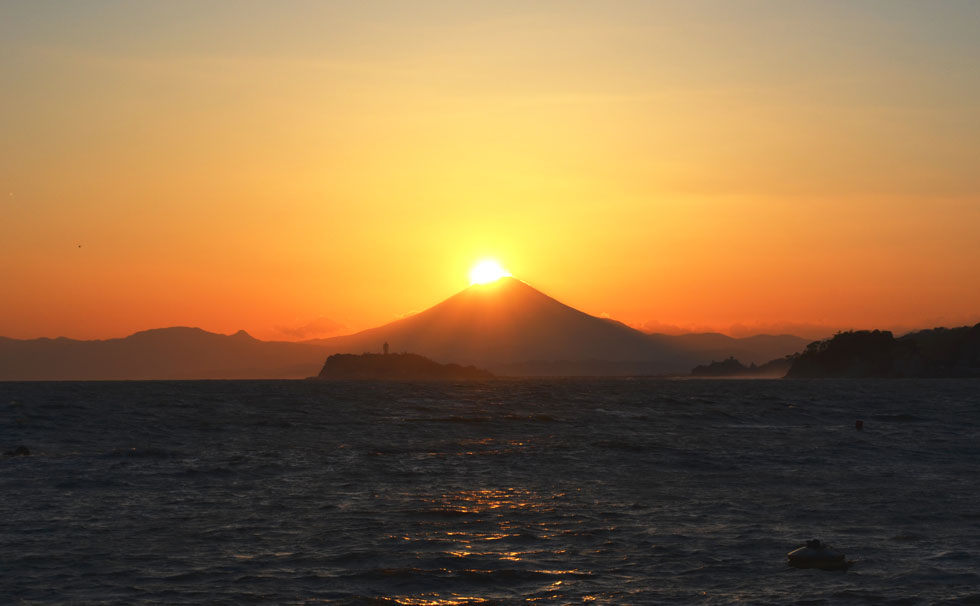 写真:ダイヤモンド富士