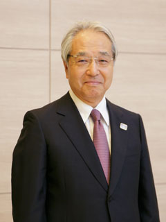 写真:株式会社リビエラホールディングス 代表取締役会長兼社長 渡邊 曻