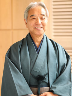 写真:株式会社リビエラホールディングス 代表取締役会長兼社長 渡邊 曻