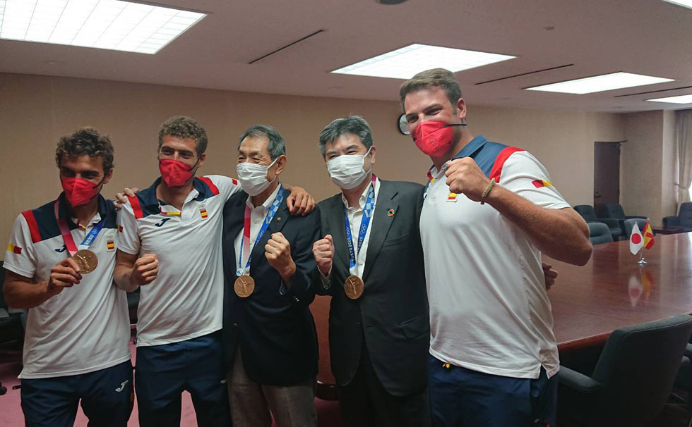 写真：大会報告の様子