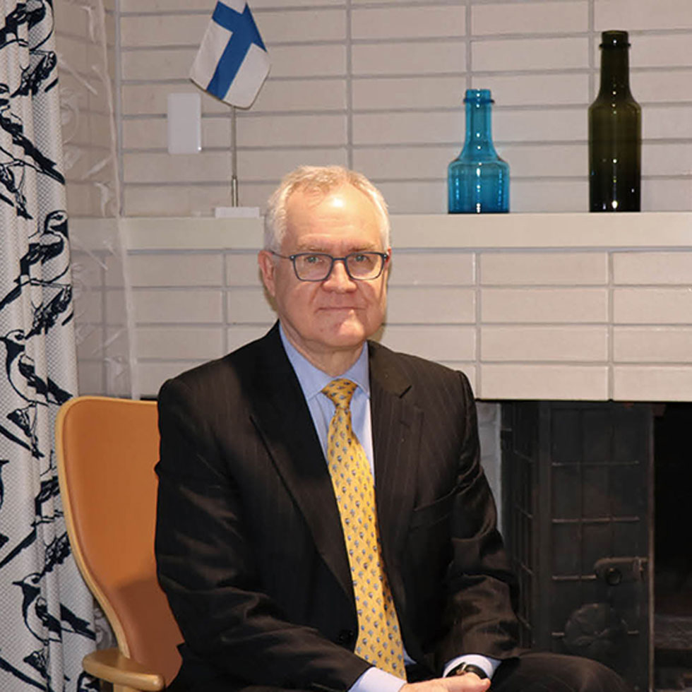 写真:ペッカ・オルパナ閣下