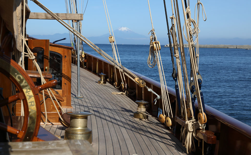 写真:シナーラ 甲板