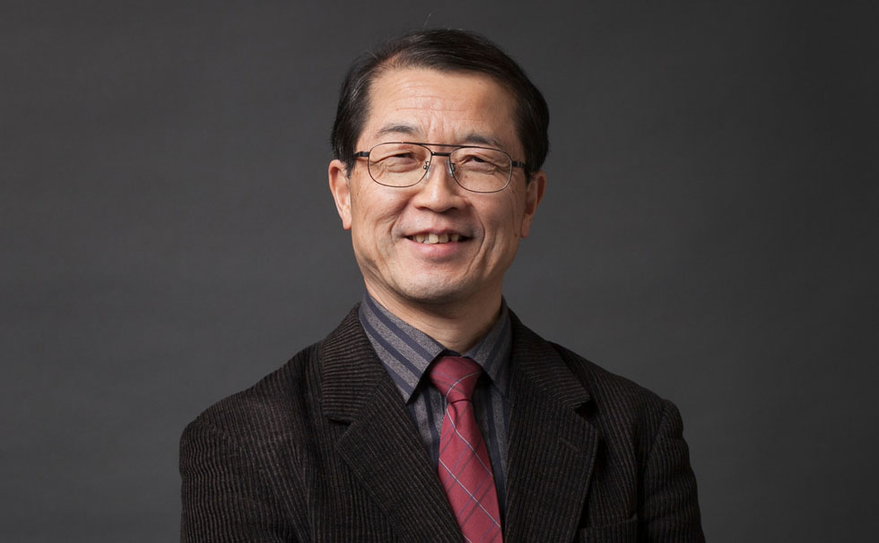 写真：岡 良隆 氏