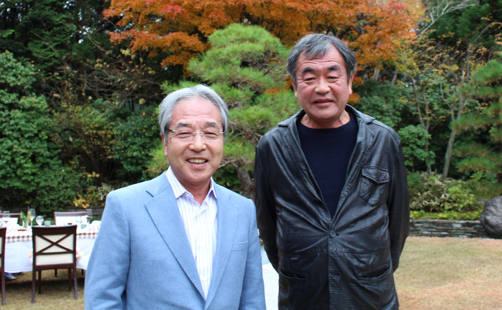 写真:代表、渡邊曻と隈研吾氏