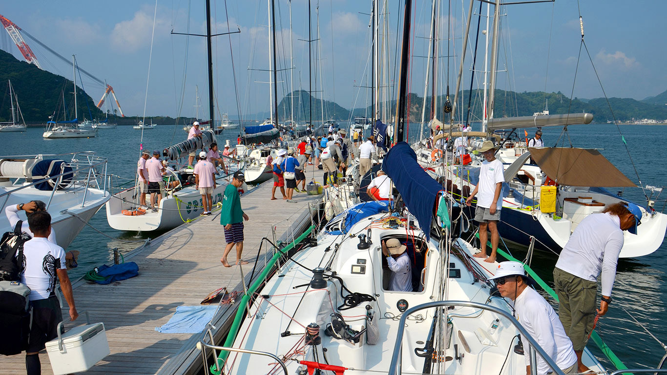 画像:下田ハーバー