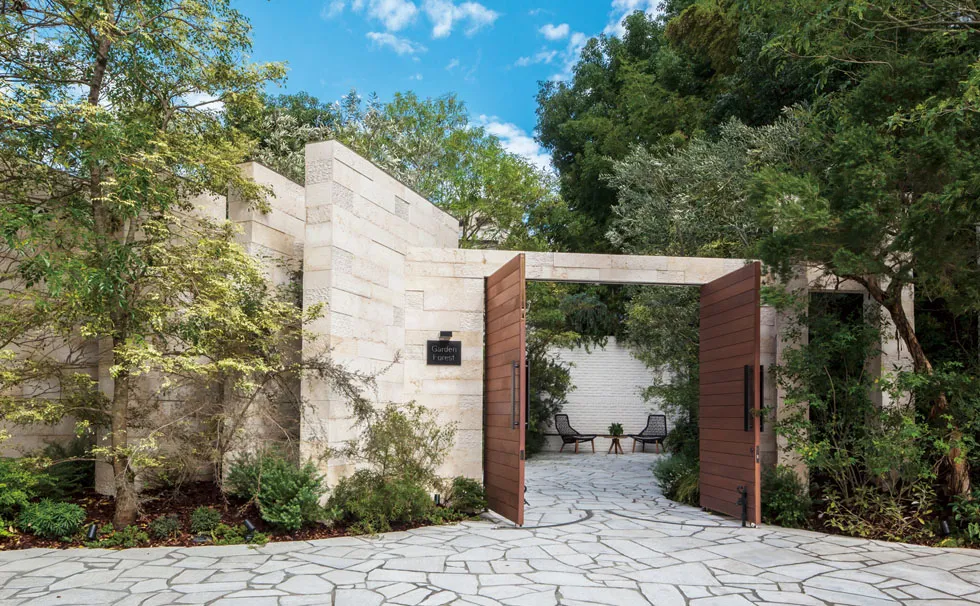 写真:リオープンで都会の杜が出現