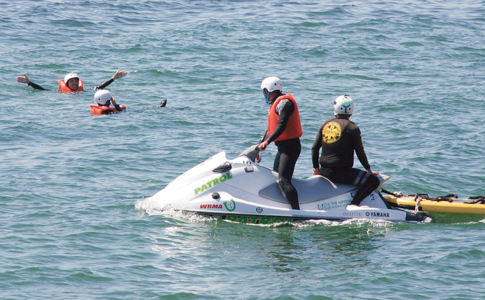 画像：水難レスキュー