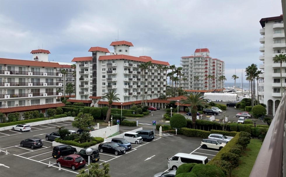 写真:逗子マリーナ7号棟眺望