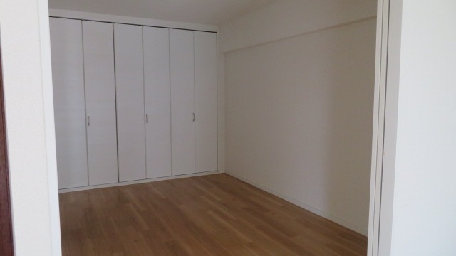 写真:4号棟洋室